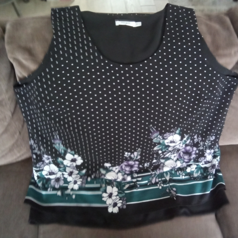 Ricki's Black Floral Split Back Tunic Top XL - Picture 3 of 7